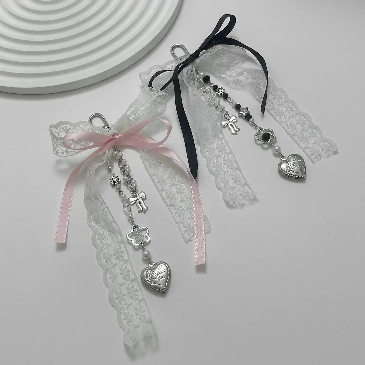 Goth Y2K Lace Leopard Bow Key Chain Heart Charm Pendant Kawaii Key Chain for Bag Accessory Women Trendy Tassel Chain Jewelry