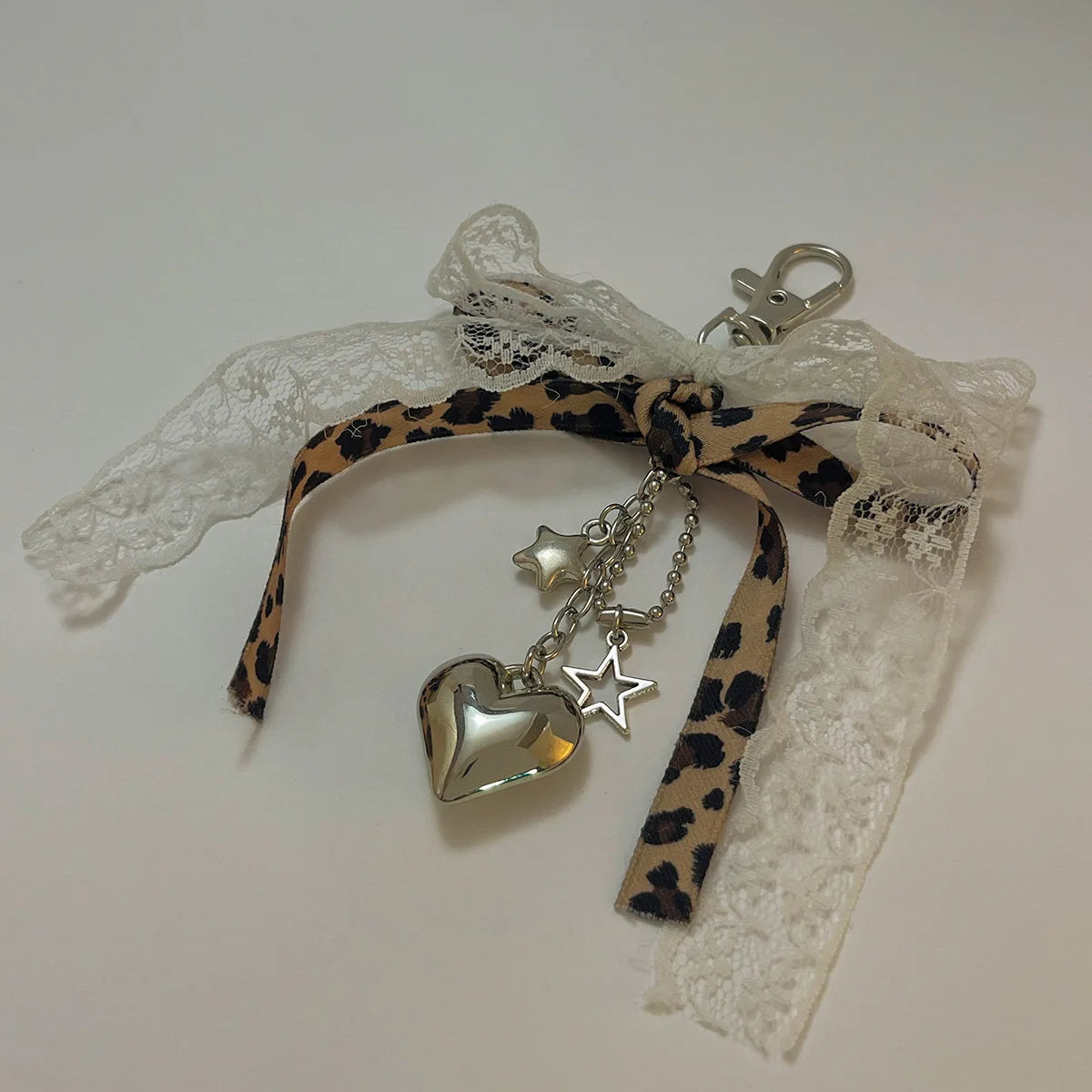 Goth Y2K Lace Leopard Bow Key Chain Heart Charm Pendant Kawaii Key Chain for Bag Accessory Women Trendy Tassel Chain Jewelry