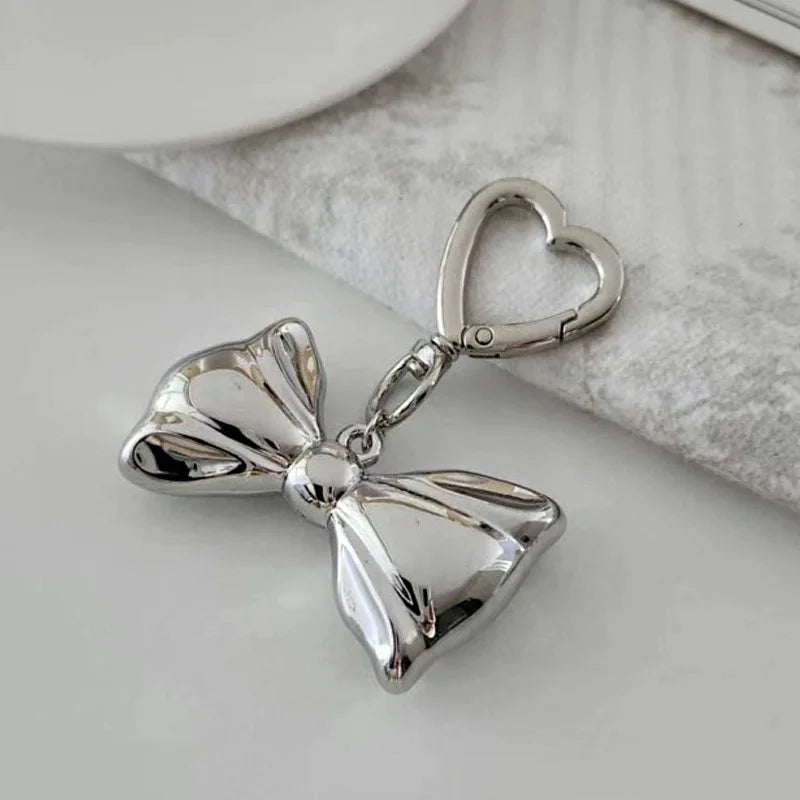 2025 Y2K Sweet Punk Big Bowknot Keychain for Women Girls Smooth Metal Heart Love Buckle Bow Pendant Bag Decoration Accessories