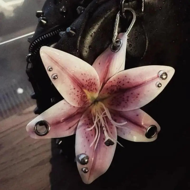🎁 Creative Simulation Flower Alloy Keychain for Men Women Hiphop Cool Orchid Lily Keychain Fashion Backpack Decoration Accessories (100% off)