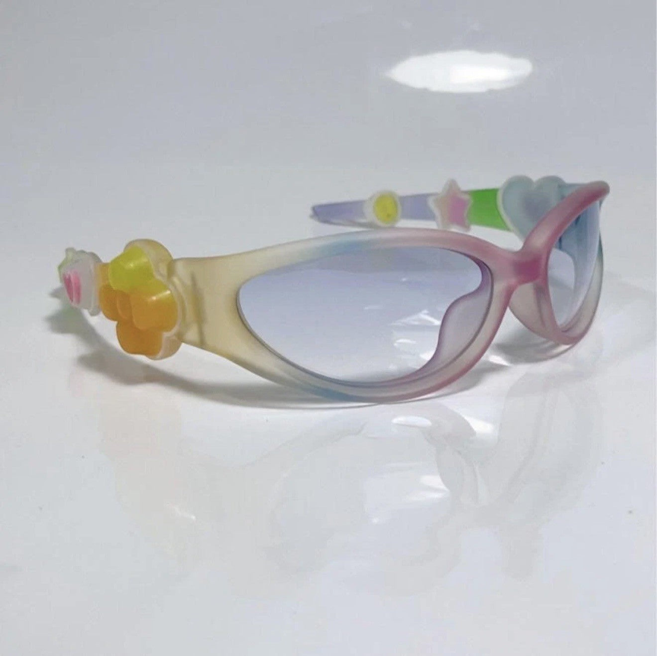 GENTLE MONSTER GUMMY MG1 Sunglasses – Worn by Hiroomi Tosaka BTS Eyewear Korea