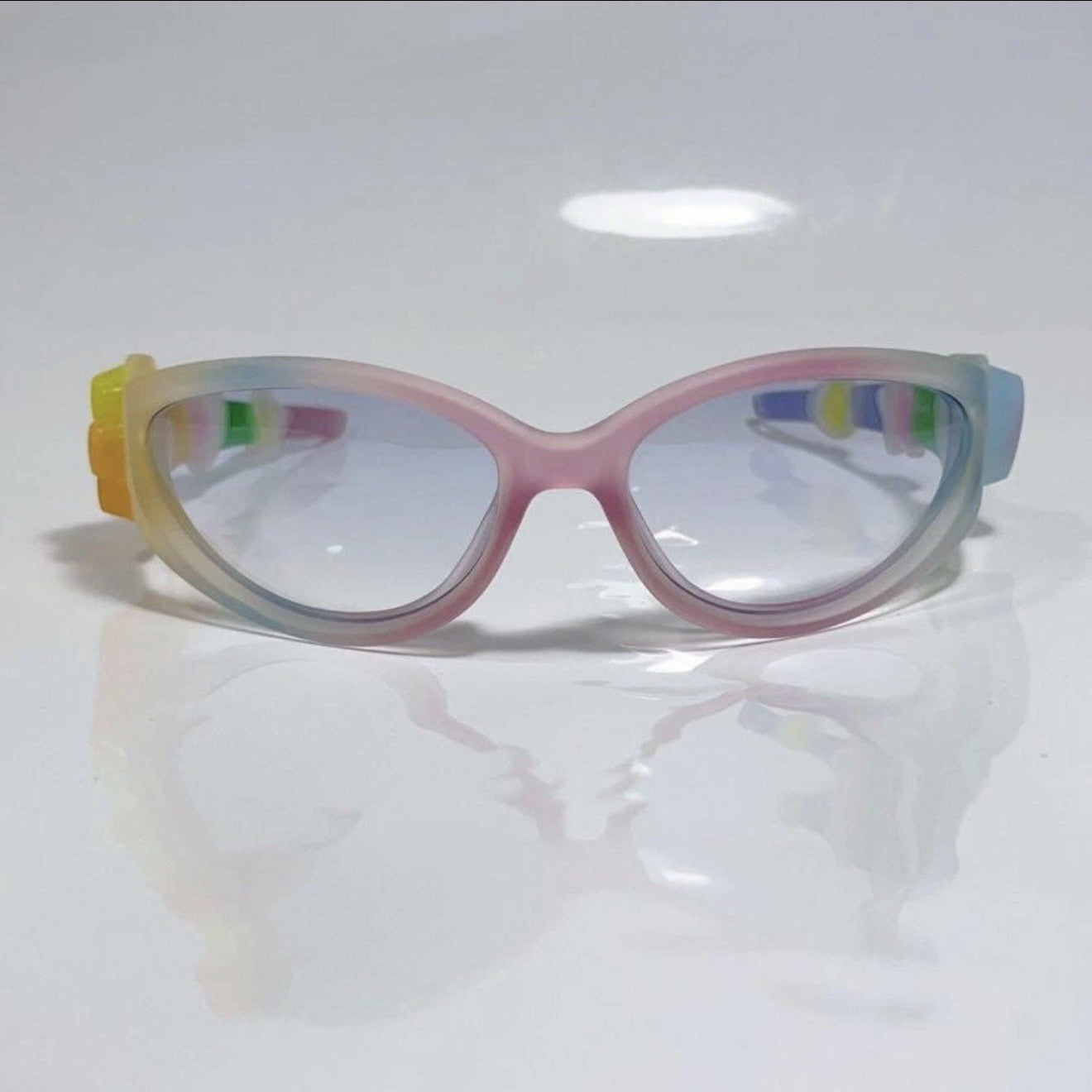 GENTLE MONSTER GUMMY MG1 Sunglasses – Worn by Hiroomi Tosaka BTS Eyewear Korea